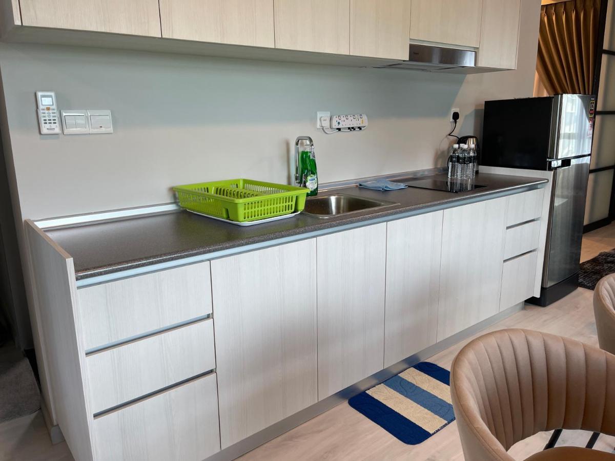 Seaview Luxury 2bed 2bath Jesselton Quay By R2 Kota Kinabalu